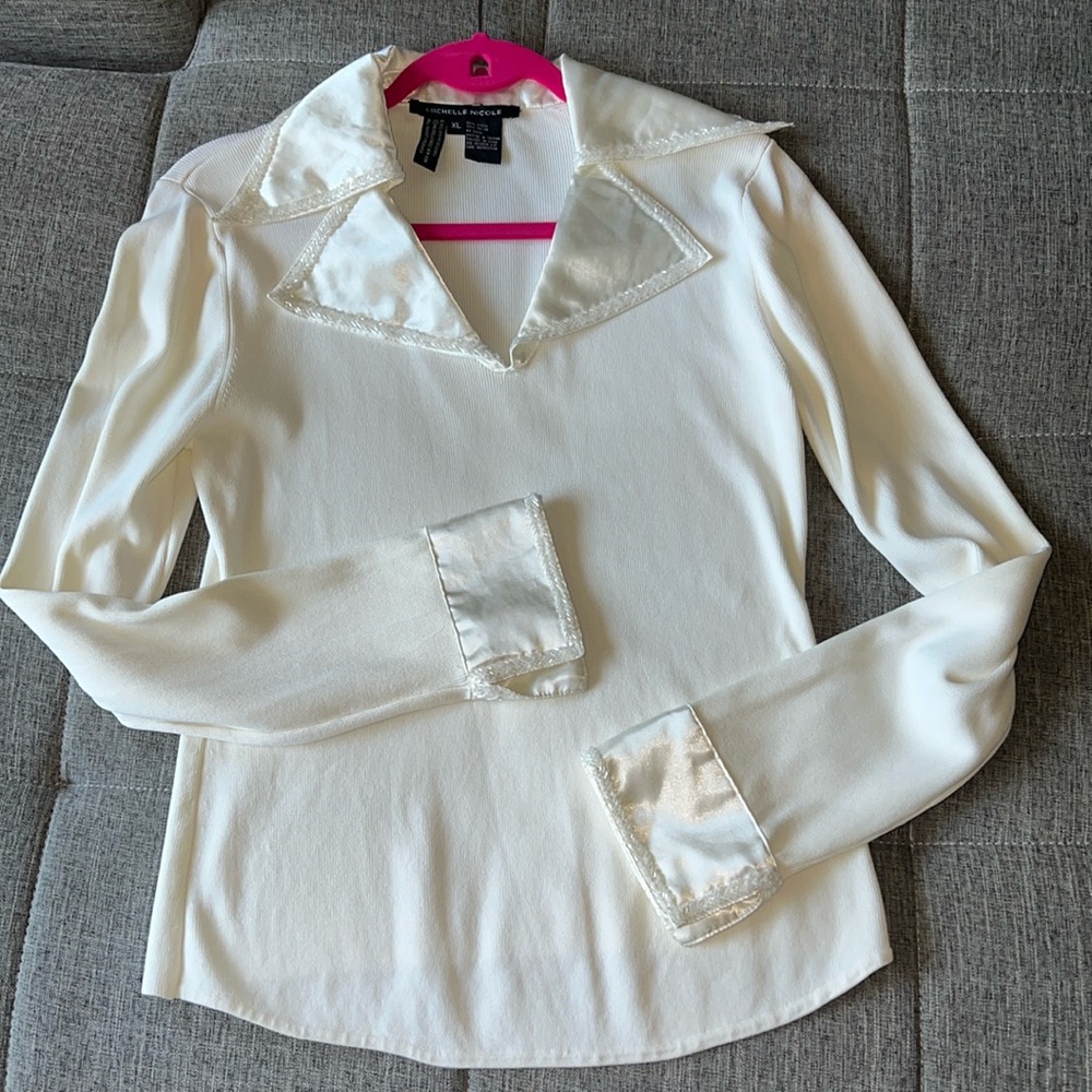 Off white Top